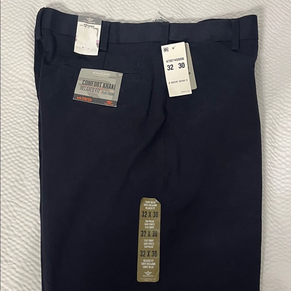 Dockers Men's comfort khaki relaxed fit flat front Pants 32x30 Navy